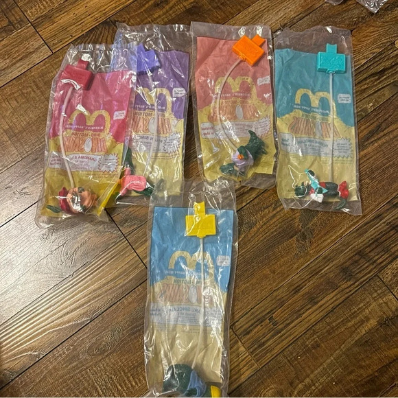 Vtg 1992 Disney Dinosaurs Pump Figures TV Show Sinclair Toy (Lot 5)‎ Mcdonalds - Picture 6 of 6